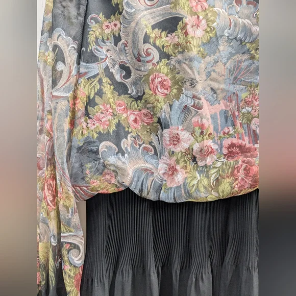 Vintage Floral Long Sleeve Chiffon Dress - Picture 3 of 13